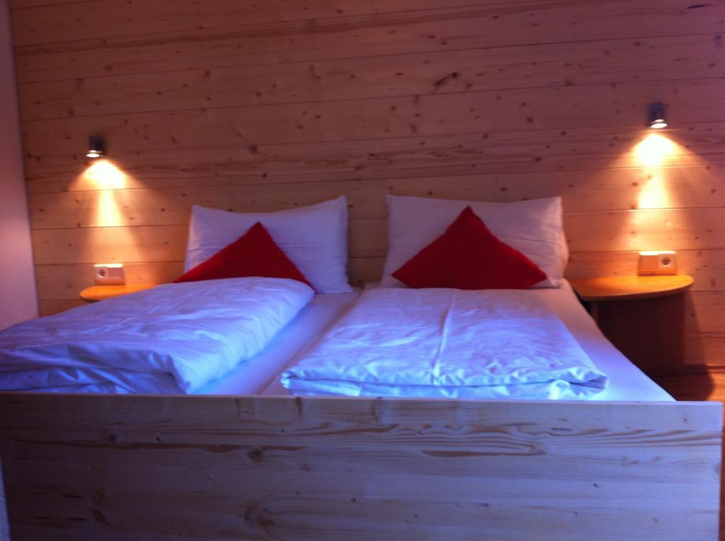 Appartements Lenzhofer Gundersheim Ruang foto